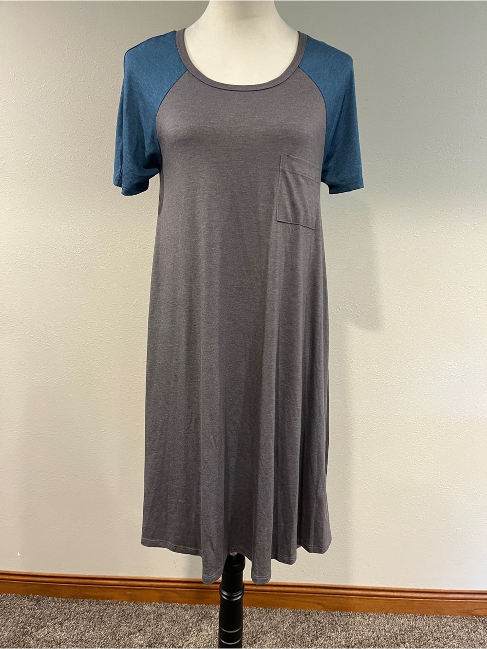 LuLaRoe Charcoal Gray Carly short sleeve‎ a-line Dress